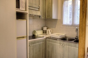 Microwave, oven