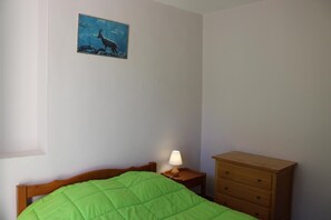 2 bedrooms