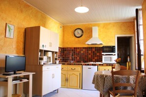 Microwave, oven