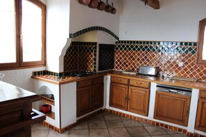 Microwave, oven, dishwasher