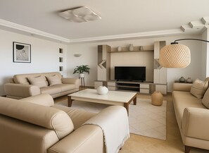 Apartment | Living area - Spacieux Appartement à Hydra (Timokten)