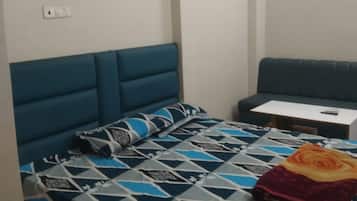Free WiFi, bed sheets