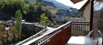 Ancolie - ENTRAUNES - Gîte