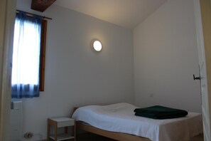 2 bedrooms