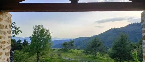 Enceinte de lâhĂ©bergement