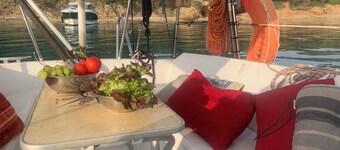 Sailing in Porquerolles