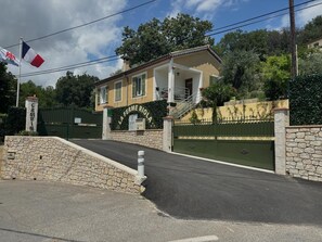 Exterior - La Ferme Riola - Gîte n°6180 (Contes)