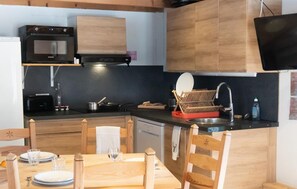 Mikrowelle, Ofen, Geschirrspüler