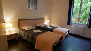 2 chambres, accès au Wi-Fi (inclus)