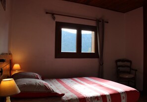 2 chambres, lit parapluie