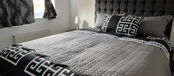 Spacious Comfortable Central Derby 2-bed Apartment