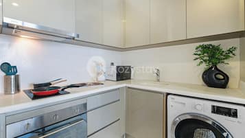 Appartement, 1 slaapkamer, balkon, uitzicht op de stad | Privékeuken