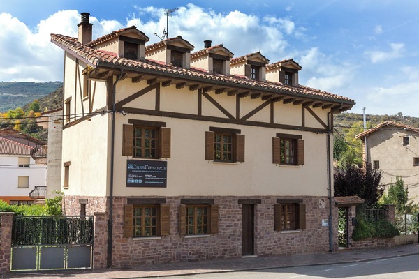 Façade