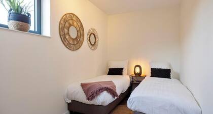 NEW: Ultimate waterfront enjoyment at Villa Resort Harderwold