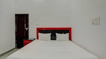 Standard Room | Free WiFi, bed sheets