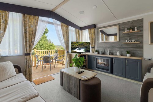 Lake View Escape-Fishing,Heated Pool 500yrds away