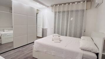 3 soverom, safe på rommet og strykejern/-brett