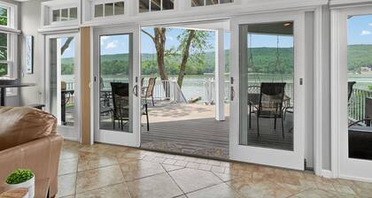 Lakefront | Dock • Kayaks • Fire Pit • Sleeps 10