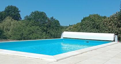 Maison neuve Ă Sarlat avec jardin et terrasse