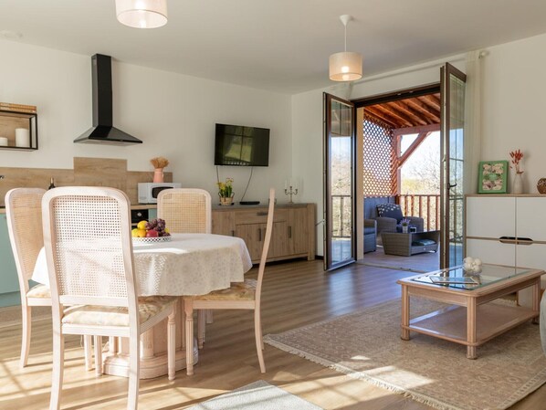 Dining - New house in Sarlat with garden and terrace (Sarlat-la-Canéda)