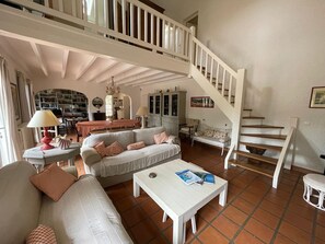 TV - Family villa between Hossegor and Seignosse - Pool & pétanque court (Seignosse)