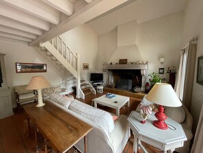 TV - Family villa between Hossegor and Seignosse - Pool & pétanque court (Seignosse)