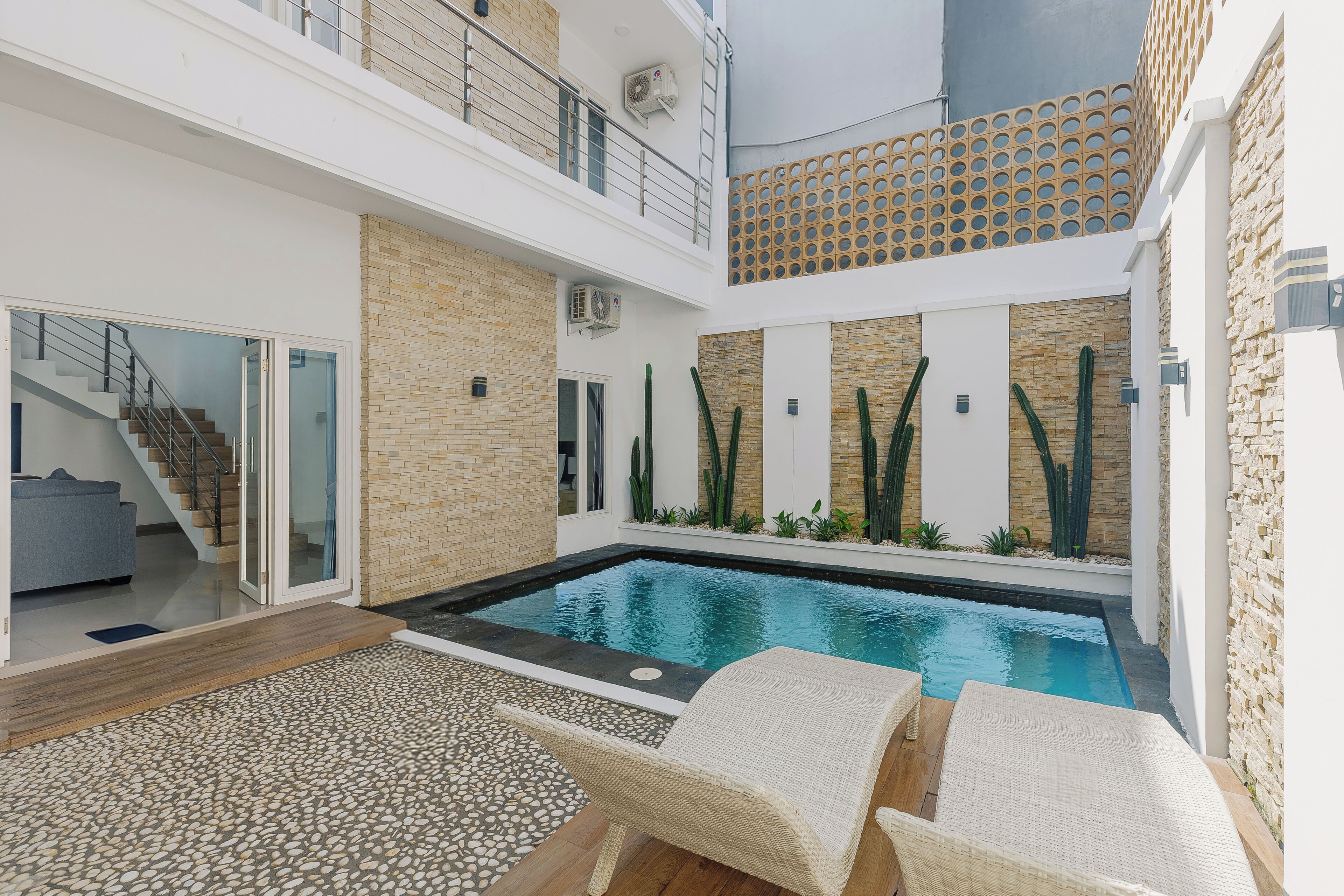 Outdoor pool