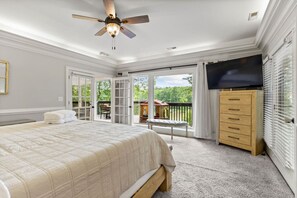 4 Schlafzimmer, Schreibtisch, Bügeleisen/Bügelbrett, kostenloses WLAN