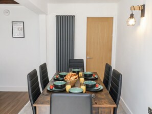 Dining - Hemdin Cottage (Pickering)