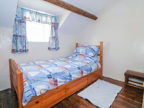 3 bedrooms, individually decorated, individually furnished, free WiFi