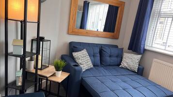 Cottage | Living area