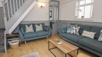 Cottage | Living area