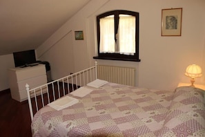 2 bedrooms, WiFi, bed sheets - Mimi and Cocò Country House (Ascoli Piceno)