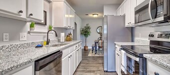 7 beds~10 mins to Ft Jackson!