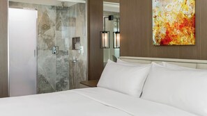 Double Room, 1 King Bed, Sea View