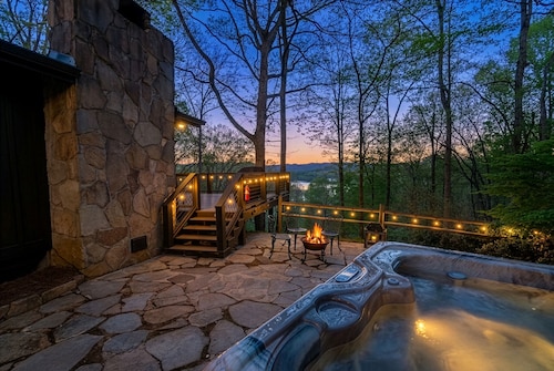 Lake View Escape - Outstanding Lake Burton views