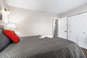 Condo, 1 Queen Bed with Sofa bed, Patio, Golf View (Cozy Escape)