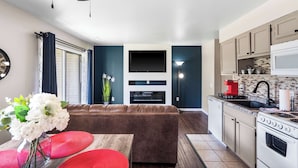 Condo, 1 Queen Bed with Sofa bed, Patio, Golf View (Cozy Escape) | Interior - Cozy Escape Stay for 4 (Branson)