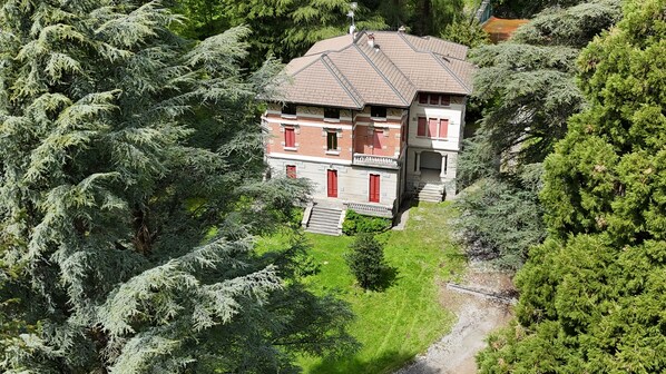 Aerial view - Rosa del Sasso (Alta Valle Intelvi)
