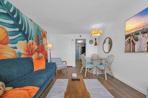 TV - All New Oceanfront Condo w Lazy River (Myrtle Beach)