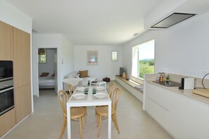 Refrigerador, horno, parrilla de estufa y lavavajillas 