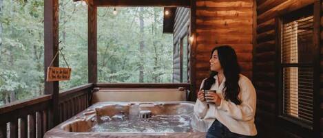 Tina de hidromasaje al aire libre