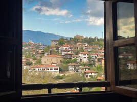 Elite Room, City View | City view