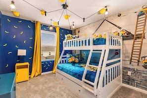 4 chambres, fer et planche à repasser, lit de bébé portatif, Wi-Fi