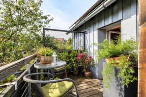 Terrace/patio - Apartment 'Rabus' with Mountain View, Private Terrace and Wi-Fi (Bisingen)