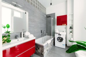 Bathroom - Midnight Borgo (Como)