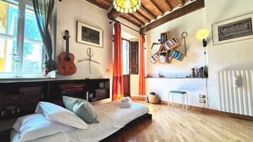 2 Schlafzimmer, BĂŒgeleisen/BĂŒgelbrett, kostenloses WLAN, BettwĂ€sche