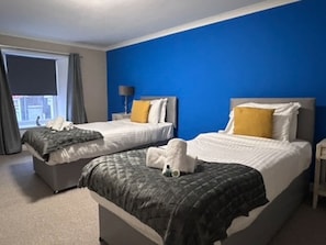 3 bedrooms, iron/ironing board, free WiFi