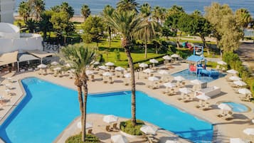 Indoor pool, 2 outdoor pools, pool umbrellas, sun loungers