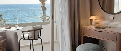Suite Made For Two Sea View | Minibar, in-room safe, free WiFi, bed sheets